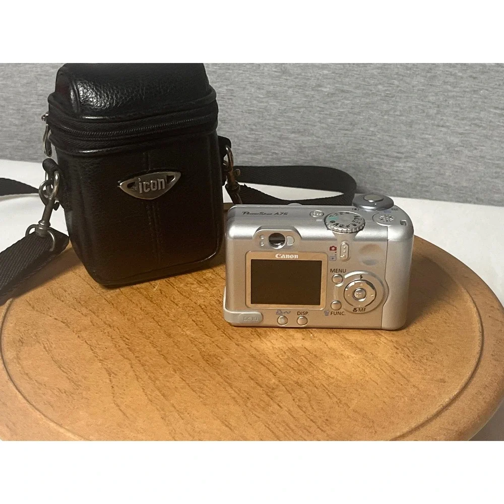 Canon PowerShot A75 Silver 3.2MP Digital Camera 3x Optical Zoom with Case WORKS